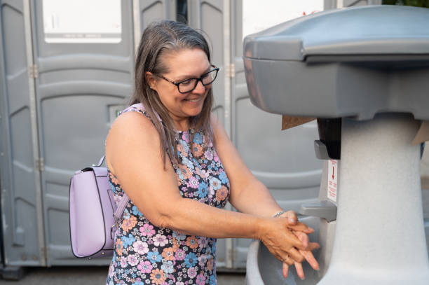 Professional porta potty rental in Evart, MI