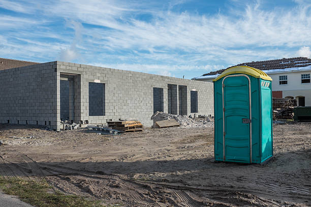 Best Porta potty delivery and setup  in Evart, MI