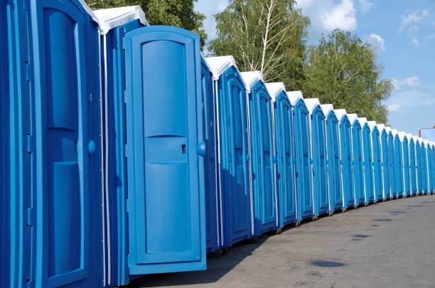 Best Emergency porta potty rental  in Evart, MI
